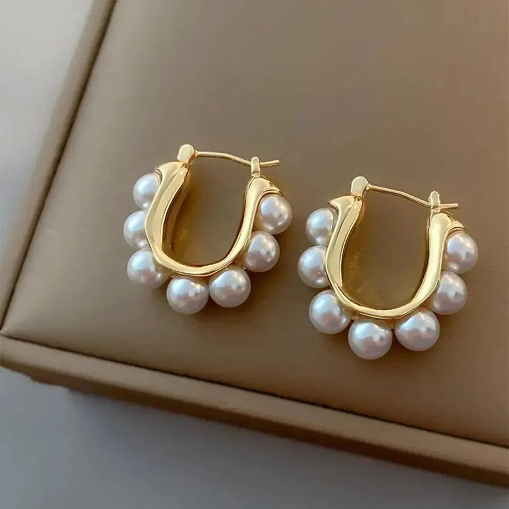 Stylish U-shaped Hoop Her Earrings