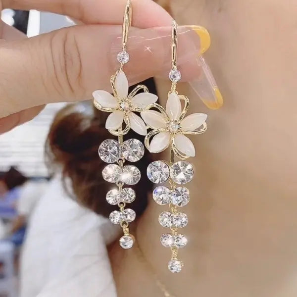 Exquisite Leaves Crystal Flower Stud Earrings